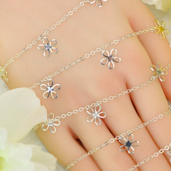 "Minimalist Bracelet, Sleek & Modern Design, Women’s Fashion, YC110213-B - Picture 8 of 10